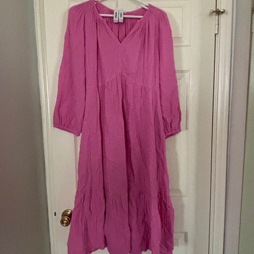 NWOT Gap Pink Gauze Midi Dress with 3/4 length sleeves women's medium